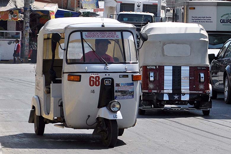 Mototaxista en Puebla.