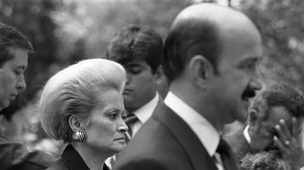 Elba Esther Gordillo y el ex presidente Carlos Salinas de Gortari. 