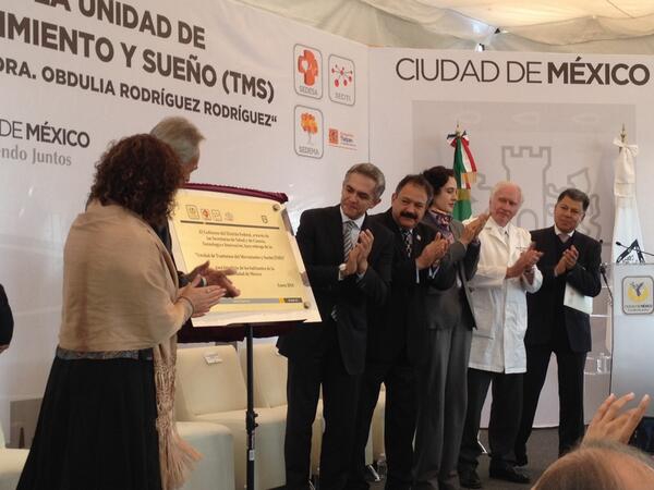 Mancera inagura la Unidad de Tratamiento de Transtornos de Movimiento y Sueño