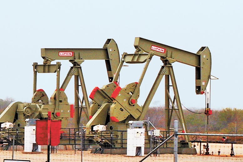 A mediados de 2013 había ya más de 2 mil pozos de crudo y gas.