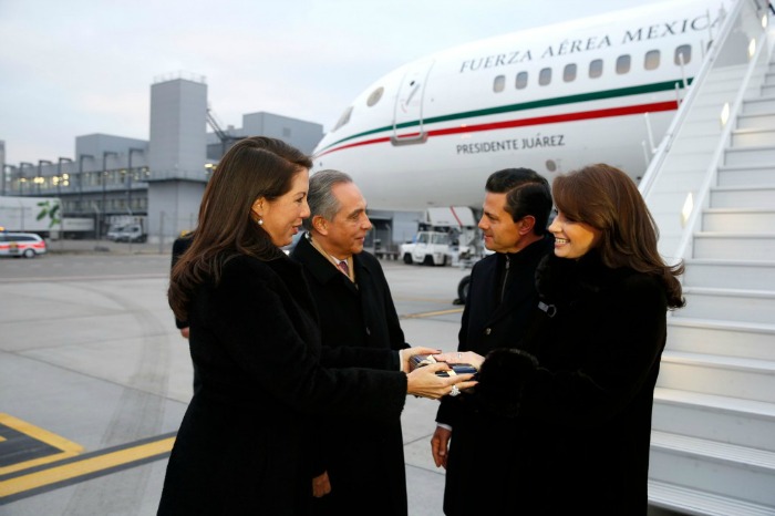 El Presidente fue recibido por el embajador de México en Suiza, Jorge Castro Valle