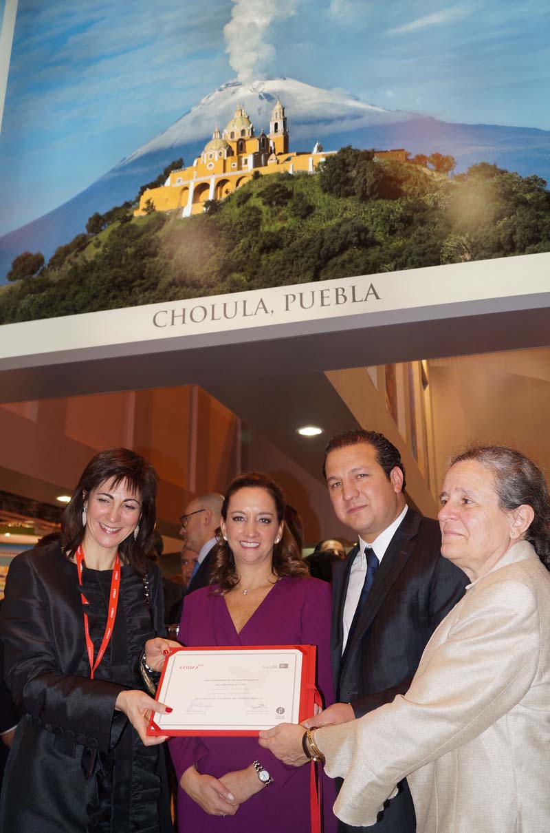 El titular de la sectur estatal, Roberto Trauwitz Echeguren, recibió el premio en la Feria Internacional de Turismo.