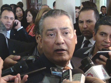 Legislador Manlio Fabio Beltrones.