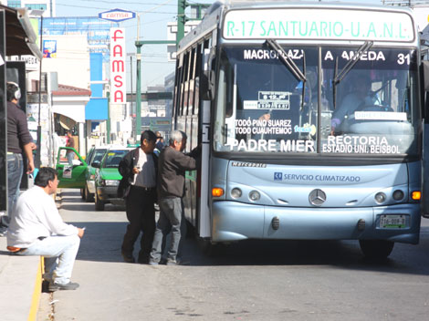 El transporte urbano ha sido afectado por los maleantes.
