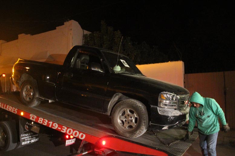 Las dos camionetas fueron llevadas a las instalaciones de la AEI.