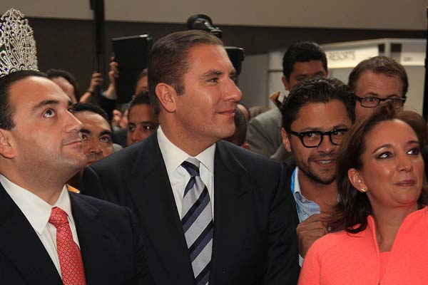 Roberto Borge, Rafael Moreno Valle y Claudia Ruiz Massieu.