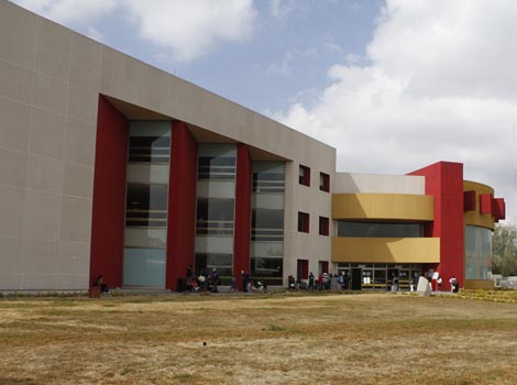 Planean ampliar la Unidad de Odontopediatría y Cirugía Maxilofacial.