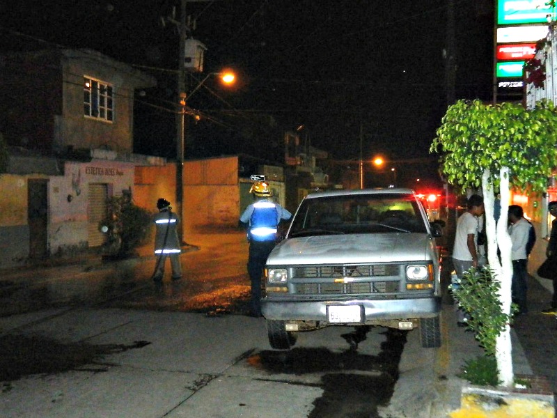 Personal de Protección Civil y Bomberos recibieron el reporte de las detonaciones alrededor de las 2:15 am