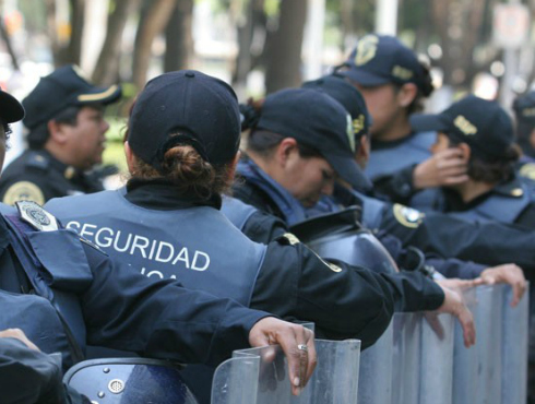 Se sumaron 200 policías para sumar 450 que vigilan el entorno del Monumento de la Revolución, informó la Secretaría de Seguridad Pública del Distrito 