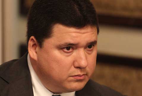 El alcalde sampetrino fue acusado de tráfico de influencias.