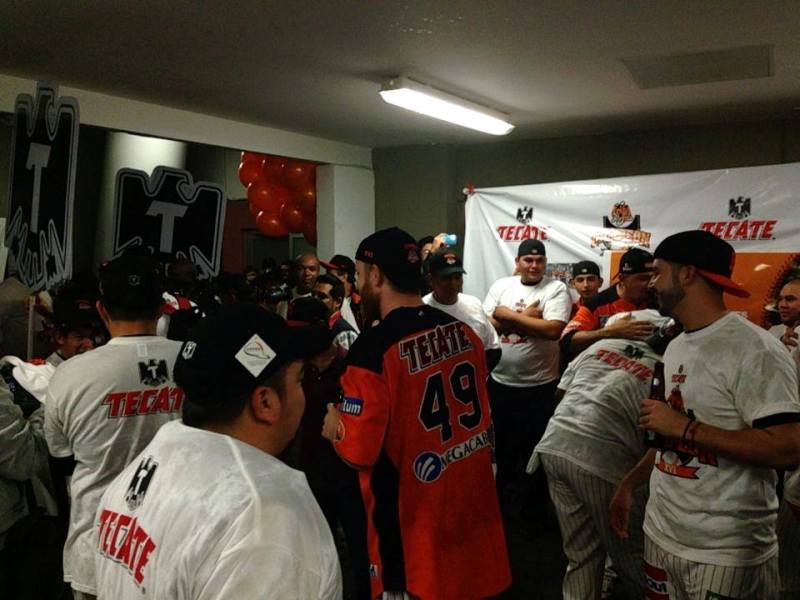 Naranjeros lo festejó en grande