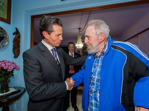 El presidente Enrique Peña se reunió con el líder cubano Fidel Castro en su casa en La Habana