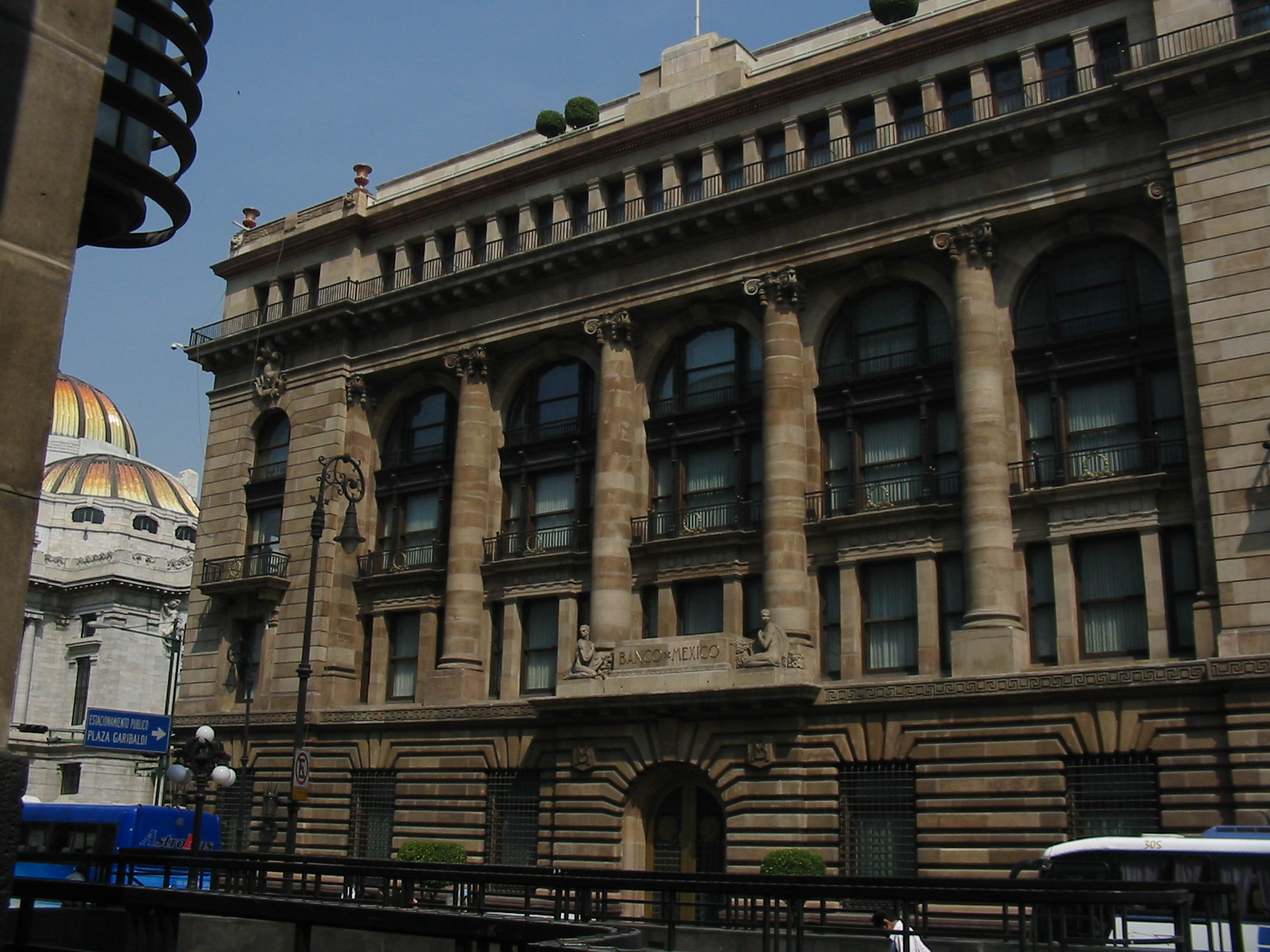 El Banco de México mantuvo en 3.5% la tasa de interés.
