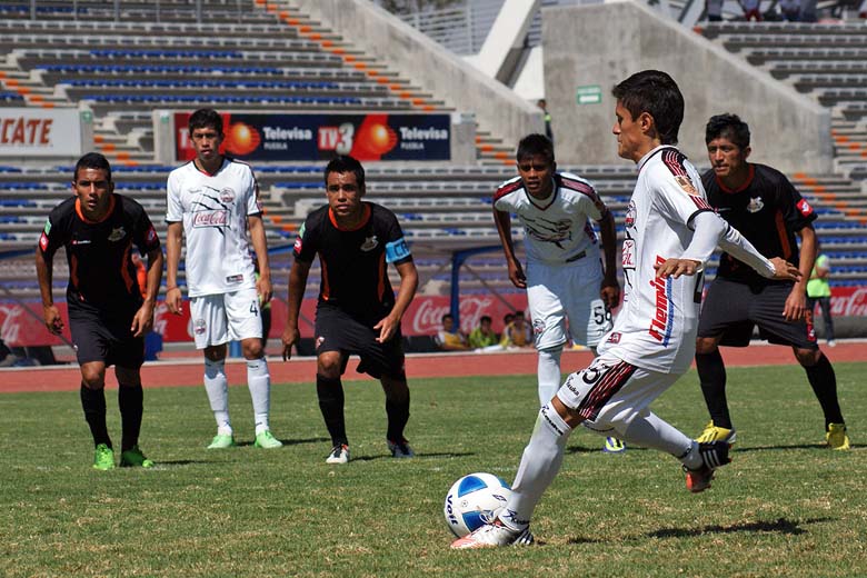 Acciones del Lobos Prepa ante Alebrijes de Oaxaca en la Segunda División.