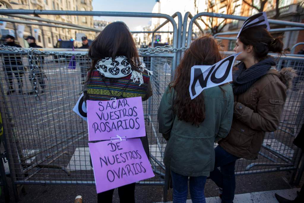 Las mujeres buscan evitar que se reforme la ley del aborto  
