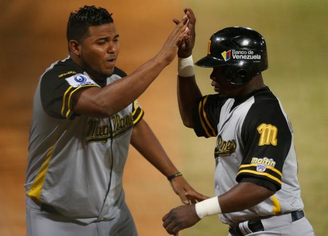 Venezuela venció a México en la Serie del Caribe