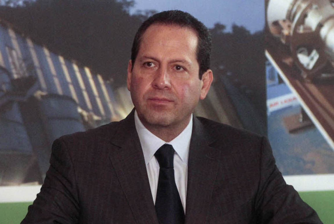 El gobernador Eruviel Ávila Villegas.