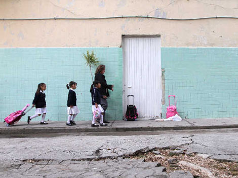 Uno de los cambios busca mayor énfasis en la participación de los padres en la formación de los niños