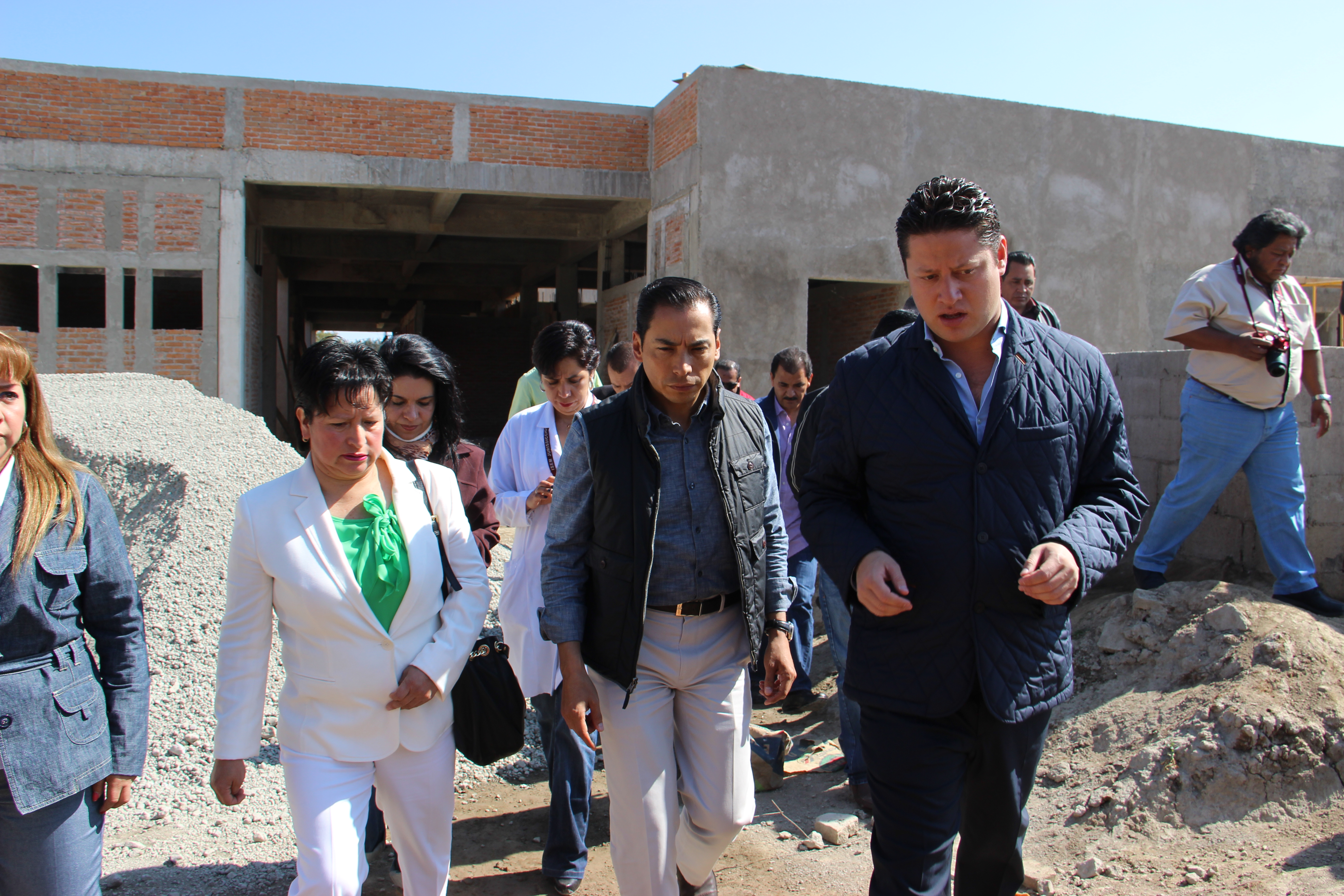 Durante la supervisión de obras