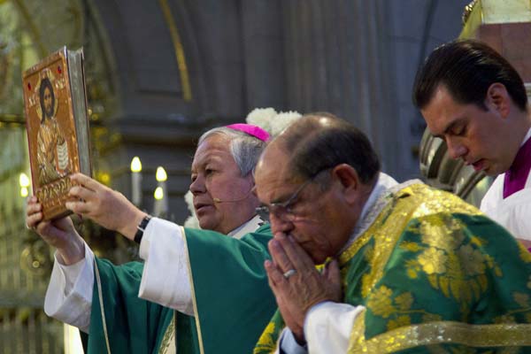Víctor Sánchez en celebración dominical.