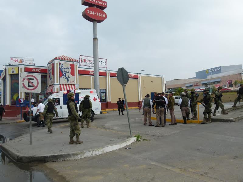Agentes de seguridad arribaron al lugar de los hechos.