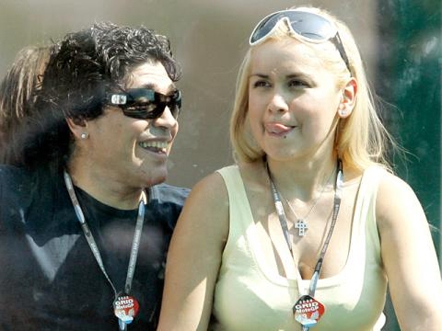 Maradona junto a Verónica Ojeda 