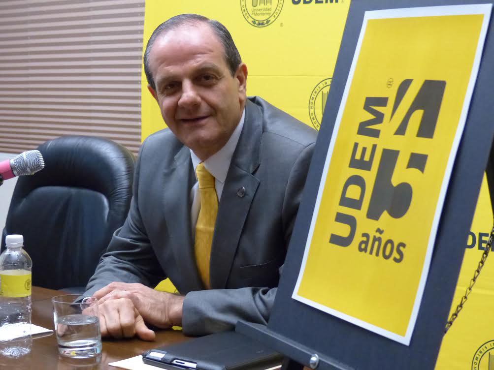 Antonio Dieck Assad, rector de la UDEM. 