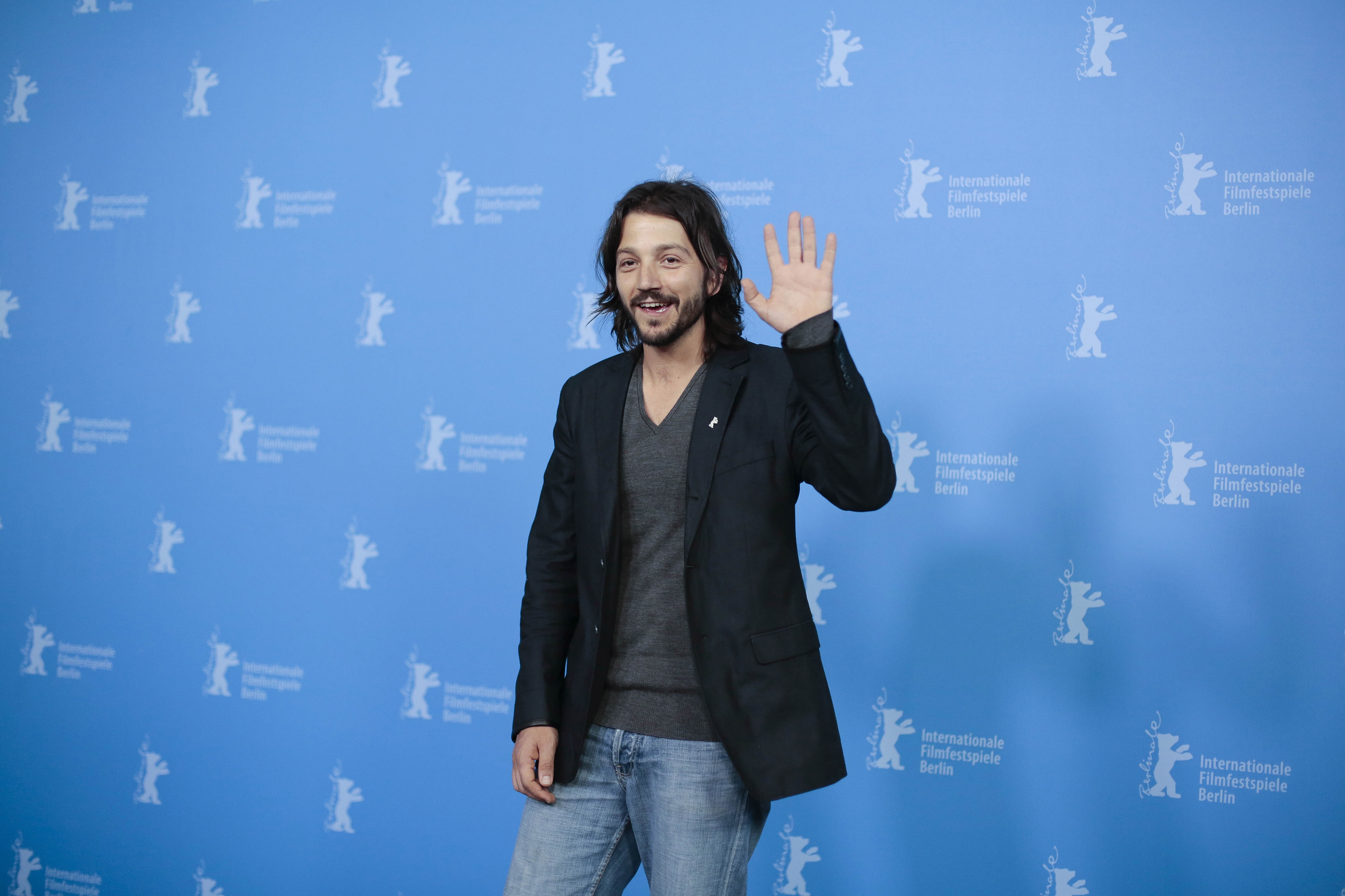 Diego asistió a la rueda de prensa para presentar el filme. 