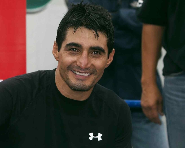 Érik Morales, boxeador