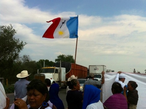 Cerca de 10 meses una corriente de la tribu, aliada con agricultores de Ciudad Obregón, bloquearon la carretera federal 15 para obligar al gobierno de