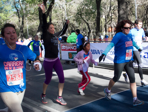 Además de la Novena Carrera de la Familia en las pruebas de 5 y 10 kilómetros, y la caminata de 3 kilómetros sobre Paseo de la Reforma, este domingo h