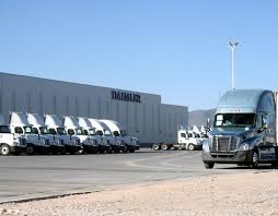 Daimler tiene dos plantas de producción en México, una en Saltillo y otra en el Estado de México.