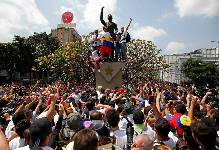 Leopoldo López durante su discurso en la Plaza Brión de Chacaito.