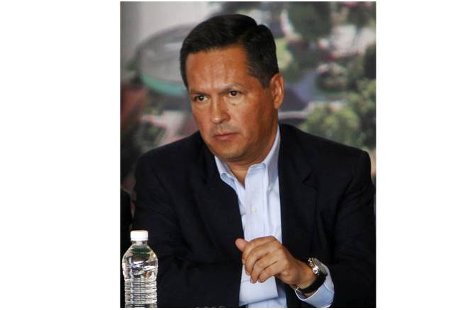 Alberto Melendez Apodaca. 