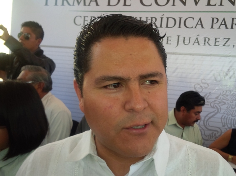 El director técnico de la Comisión Nacional para Regularización de la Tenencia de la Tierra,  Ramiro Ramírez Ortega.