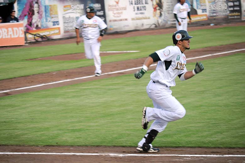 Los Pericos de Puebla ahora desfilarán por la zona sur.