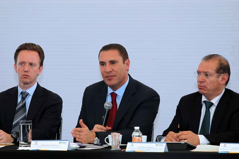 Luis Banck, Rafael Moreno Valle y Pedro de León Mojarro.