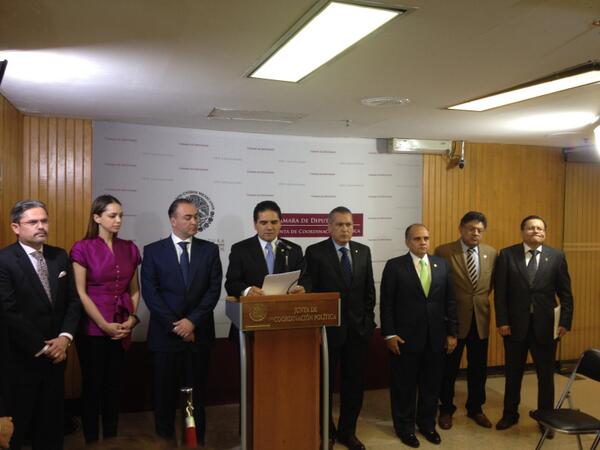 En conferencia la Jucopo anunció a los integrantes del comité evaluador del INE. 