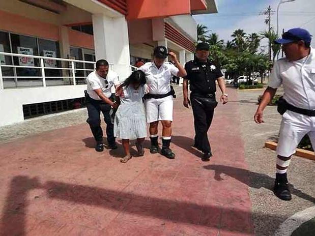 CNDH investiga abuso de policías contra indígena en Acapulco 