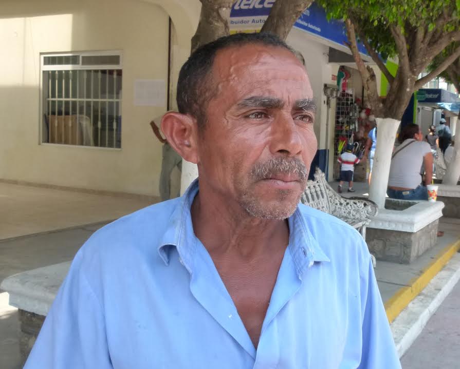 Sólo un 50% de familias puede estar afiliada al seguro popular. 