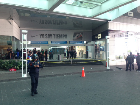 Asalto en plaza Parque Lindavista deja un lesionado 