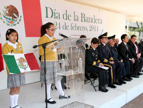 Conmemoración del Día de la Bandera en la delegación Benito Juárez.