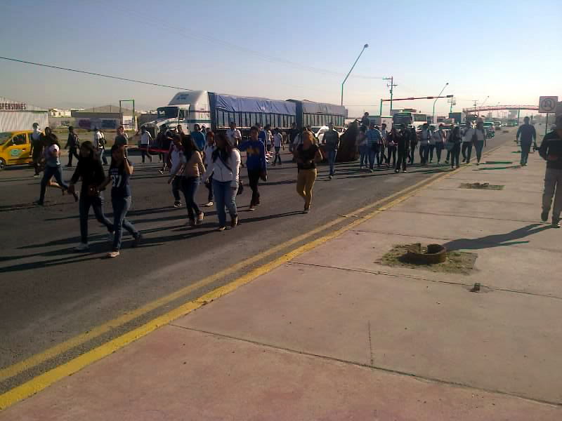 Estudiantes del CBTIS 156.