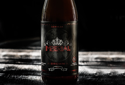 La cerveza obscura artesanal de El Imperial.