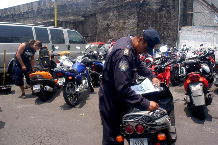 Las motocicletas fueron llevadas al corralón