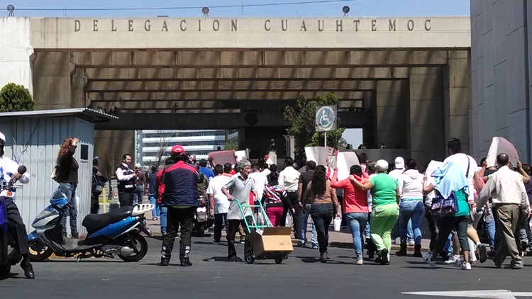Mantienen bloqueado el acceso a la sede delegacional