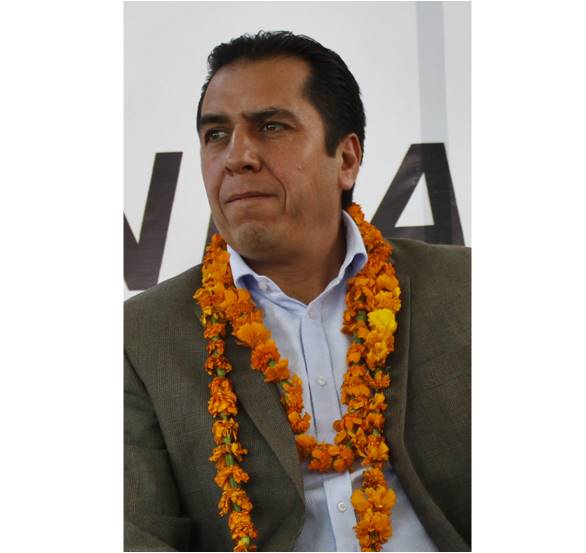 Ricardo Crespo, dirigente estatal. 