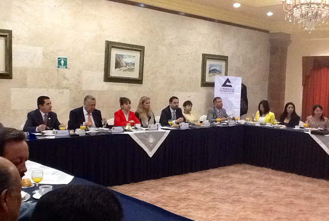 Convenio Canaco-Conalep