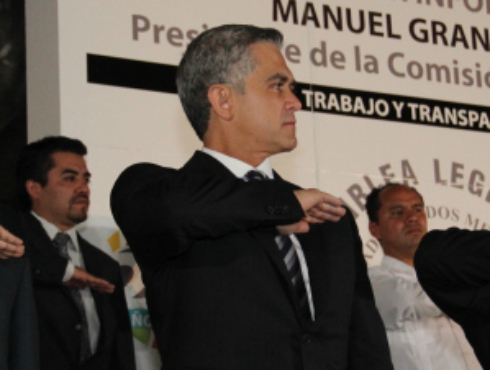 El jefe de Gobierno capitalino, Miguel Ángel Mancera, entregará un informe de su reciente estadía en Johannesburgo, Sudáfrica, a la Conferencia Nacion