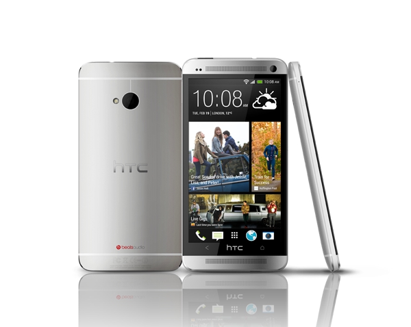El smartphone del año fue el HTC One.